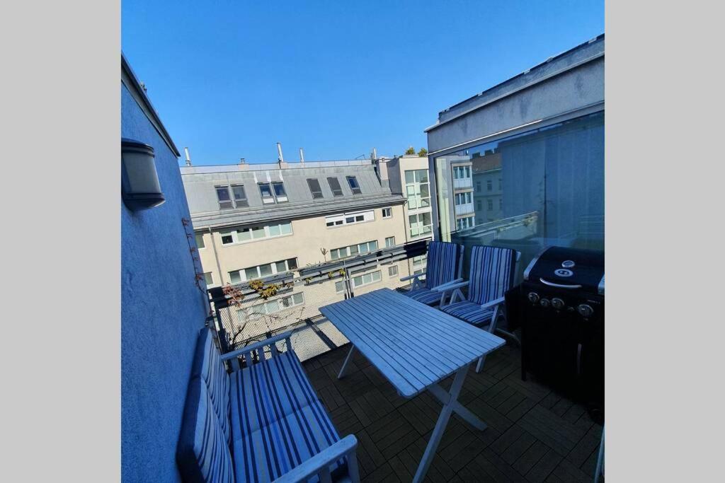 Sonnige Terassenwohnung Wiedeń Zewnętrze zdjęcie